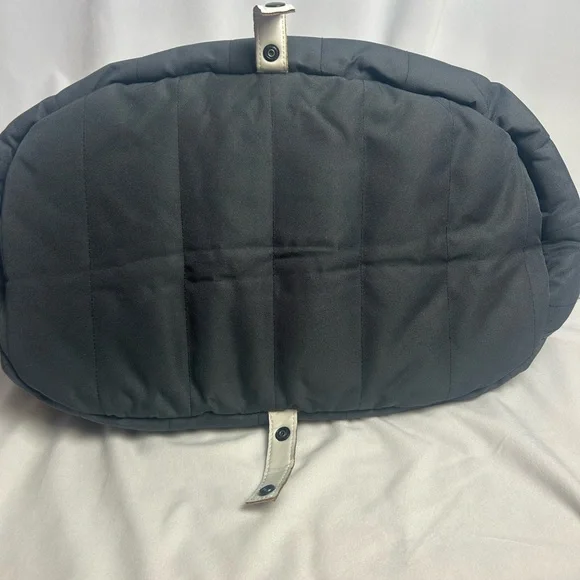 New Dog Bag Carrier for Small and Medium Dogs - Picture 4 of 4